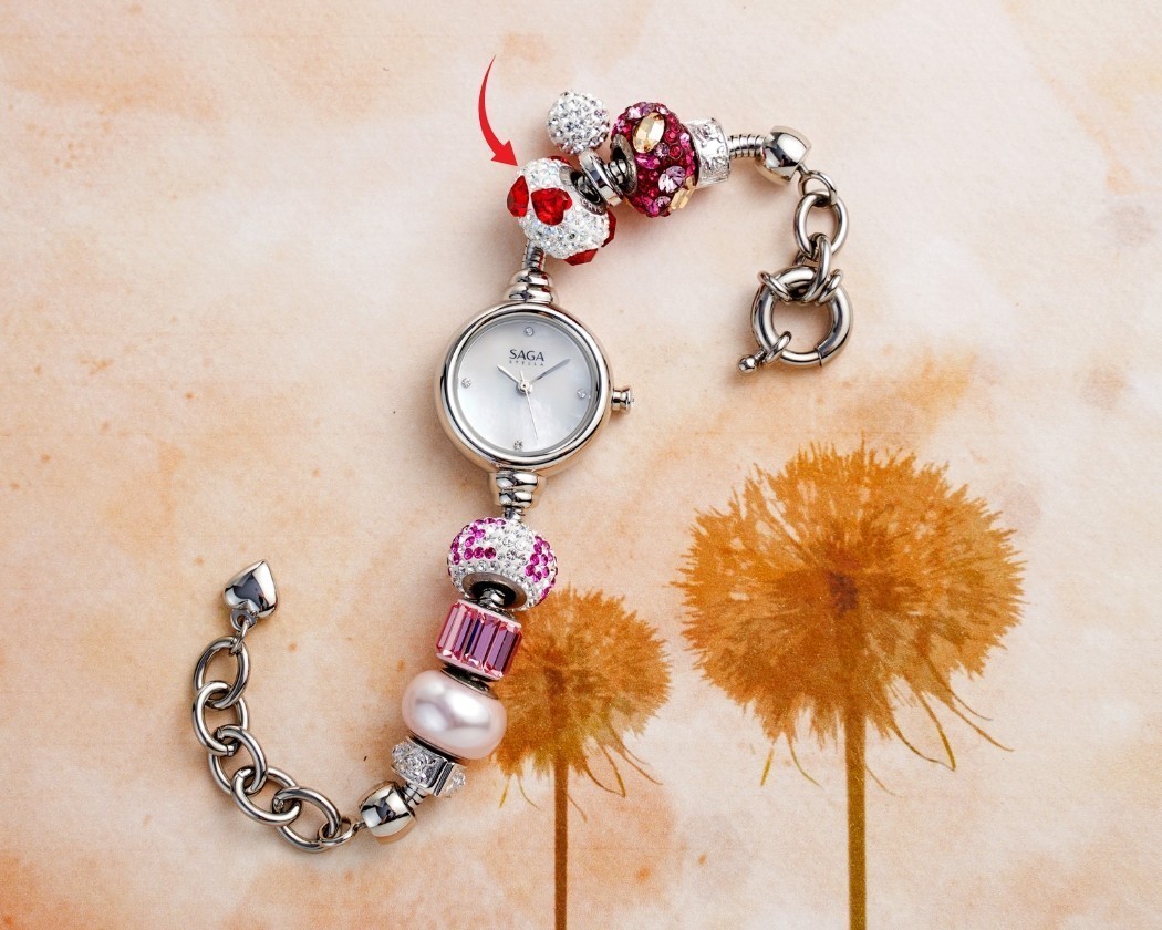 Charm là gì? Ý nghĩa & lý giải sức hút biểu tượng may mắn 29 Charm là gì? Ý nghĩa & lý giải sức hút biểu tượng may mắn