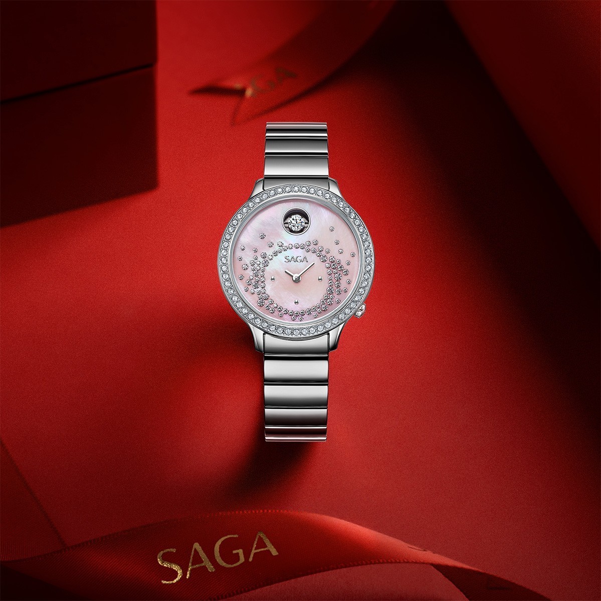 Saga Heartbeat Signal 53766-SVMPSV-2 – Mặt số 34mm, Xà cừ, Đính đá pha lê Danube 4 Đồng hồ Saga 53766-SVMPSV-2 - chính diện