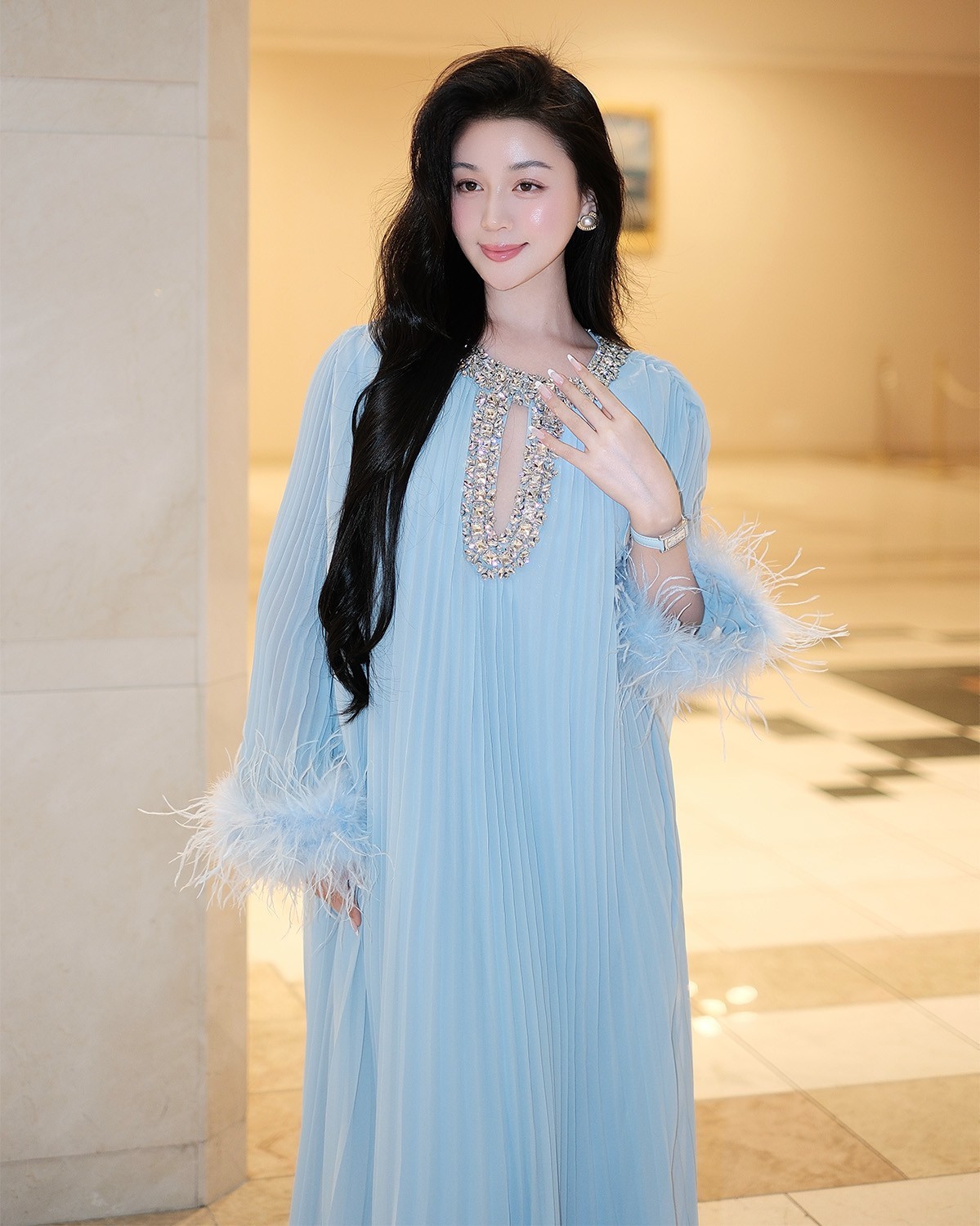 Mẫu đeo Saga 71836-SVWHBL-2 - ảnh 8