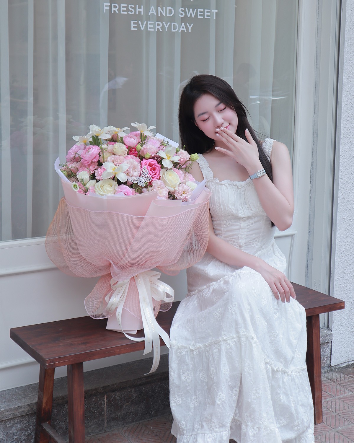 Mẫu đeo Saga 71836-SVWHBL-2 - ảnh 9