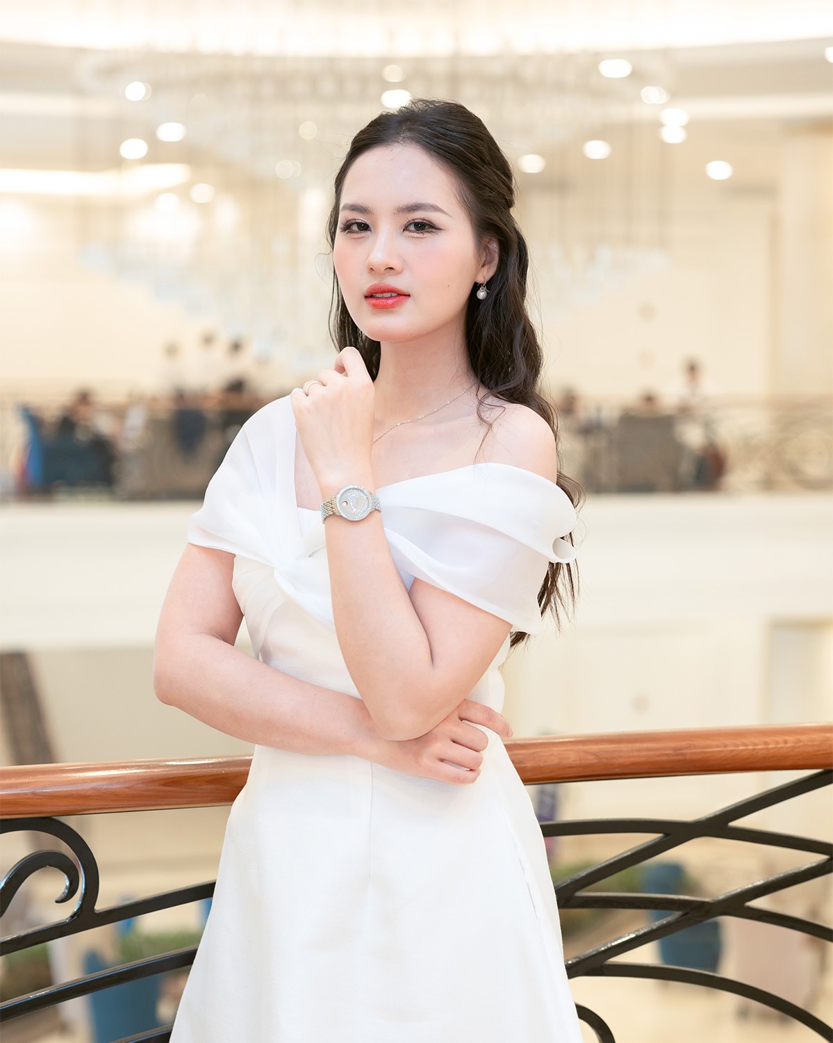 6 review saga 53766 svsvsv 2