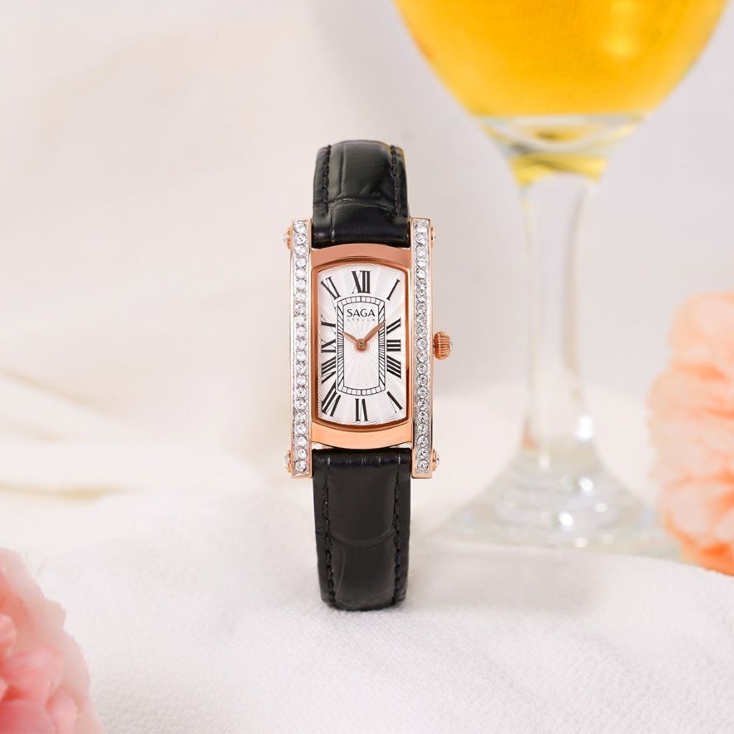 Art Deco là gì? 5 cách thể hiện trên đồng hồ cao cấp 12 Saga Stella Rectangle mang tinh thần art deco với chất liệu cao cấp và bảng màu tương phản