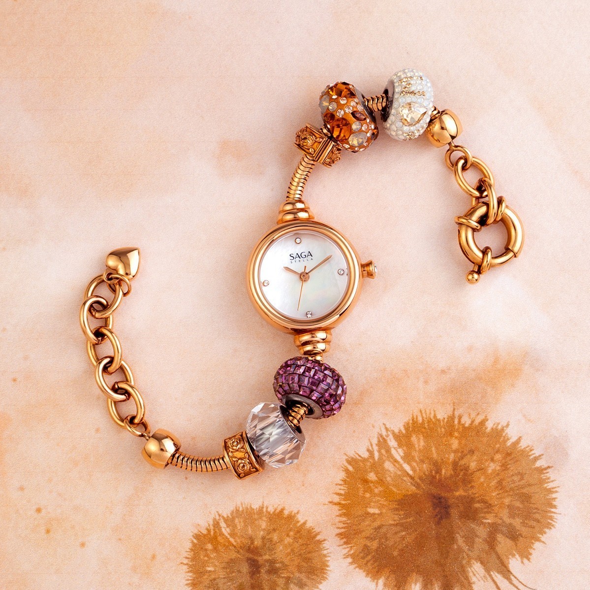 Saga Charm 53229-RGMWRG-4 – Mặt Số 20mm, Đính đá Swarovski, xà cừ, charm vàng, hồng, mạ vàng PVD 6 Mặt số Saga 53229-RGMWRG-4