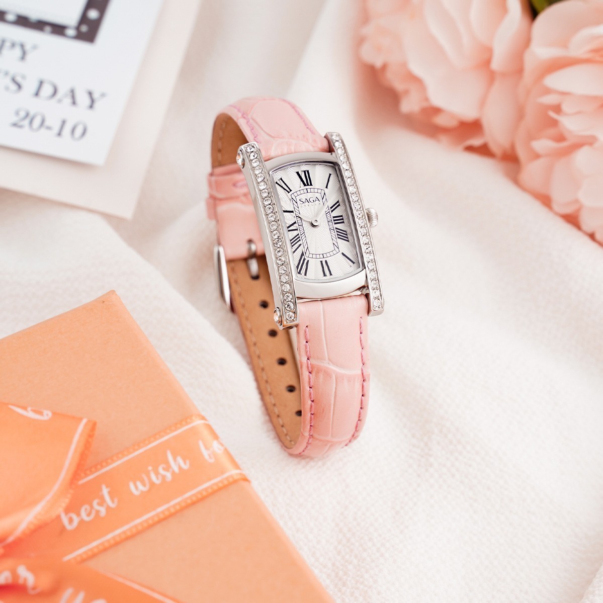 Saga Stella Rectangle 71836-SVSVPK-2 – Nữ – Kính Cứng – Quartz (Pin) – Mặt Số 20x37mm, Đá Swarovski, Chống Nước 3ATM 11 Đồng hồ mặt chữ nhật Saga 71836-SVSVPK-2