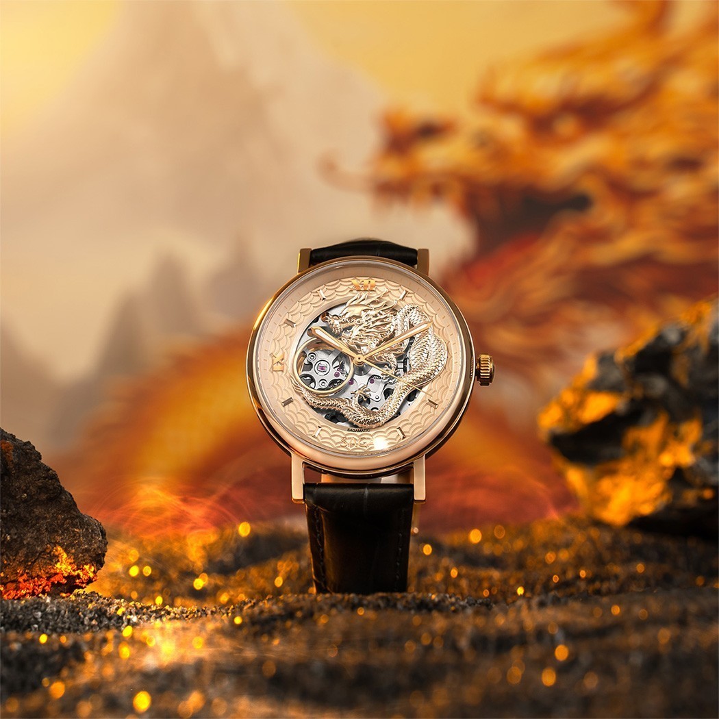 Đồng hồ Skeleton là gì? 4 bí mật phía sau bộ máy lộ cơ 9 Thiết kế semi-skeleton Saga Long Xing Da Da 13665-SVPEBK-3LH
