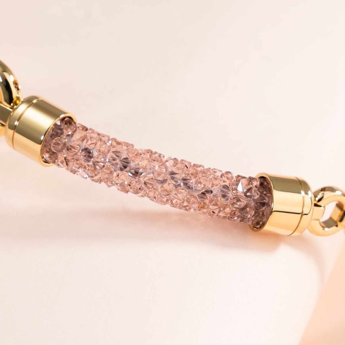 Dây lắc đính đá Swarovski của Saga 53555-GPMWGP-2