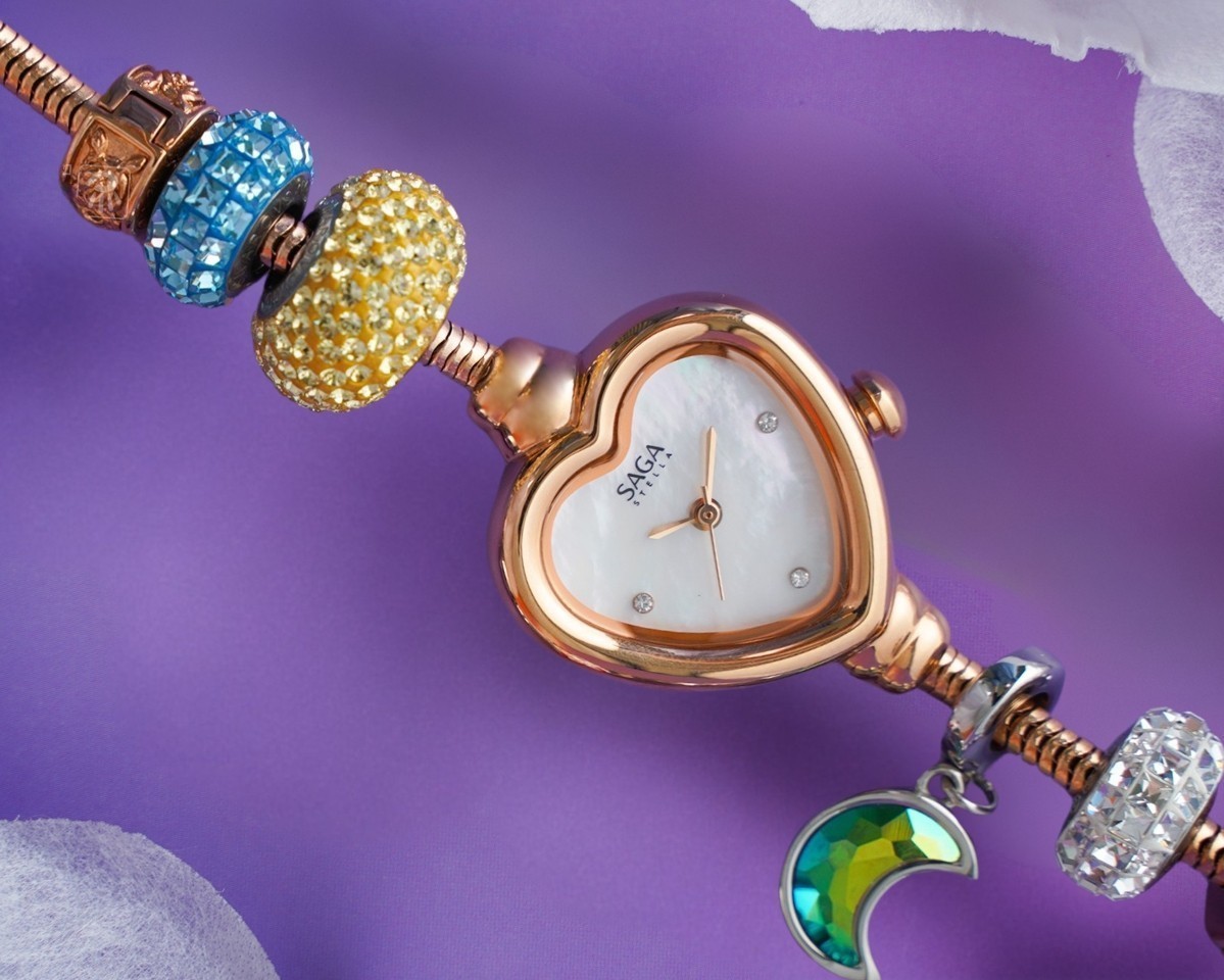 Cận cảnh mặt số đồng hồ Saga 71825-RGMWRG-2 