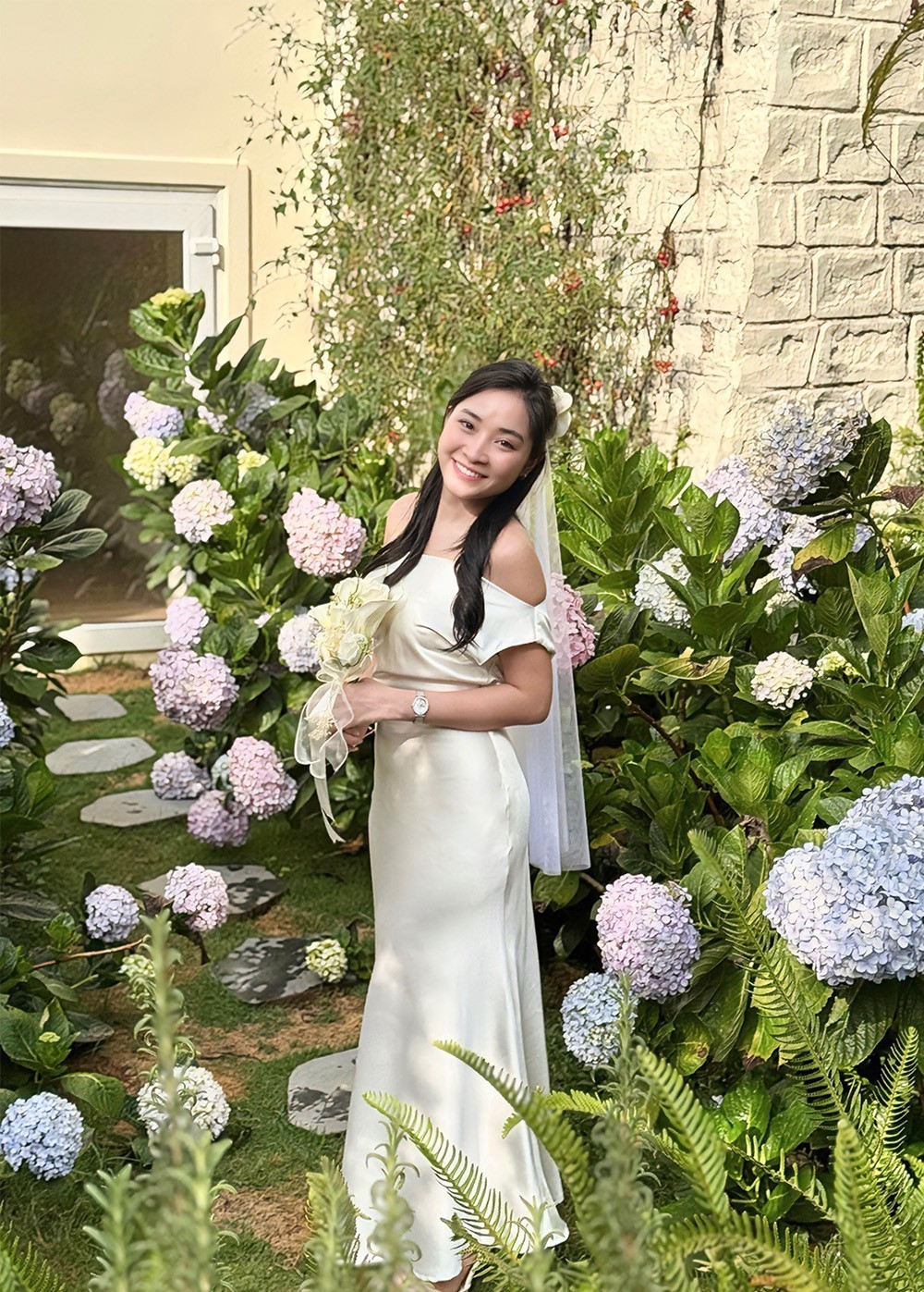 Saga và cô dâu ngọt ngào
