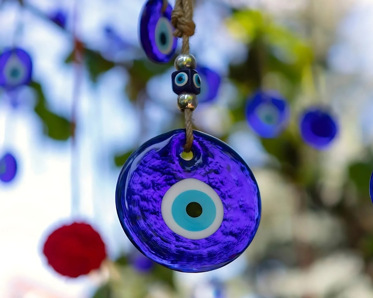 Saga Stella 71865-SVBLSV-2L – Mặt Số 20x27mm, Khảm Xà Cừ, Dây lắc, Đính đá 6 Biểu tượng Evil Eye