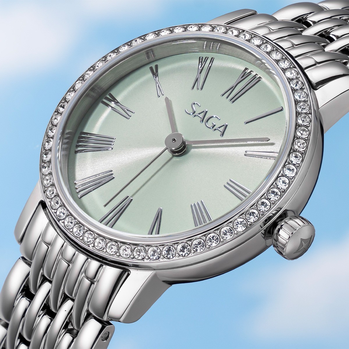 Saga Stella Chance 53578-SVGRSV-2 – Mặt số 30 mm, Đính đá Swarovski, Chống nước 3ATM 7 Cận cảnh mặt số Saga 53578-SVGRSV-2