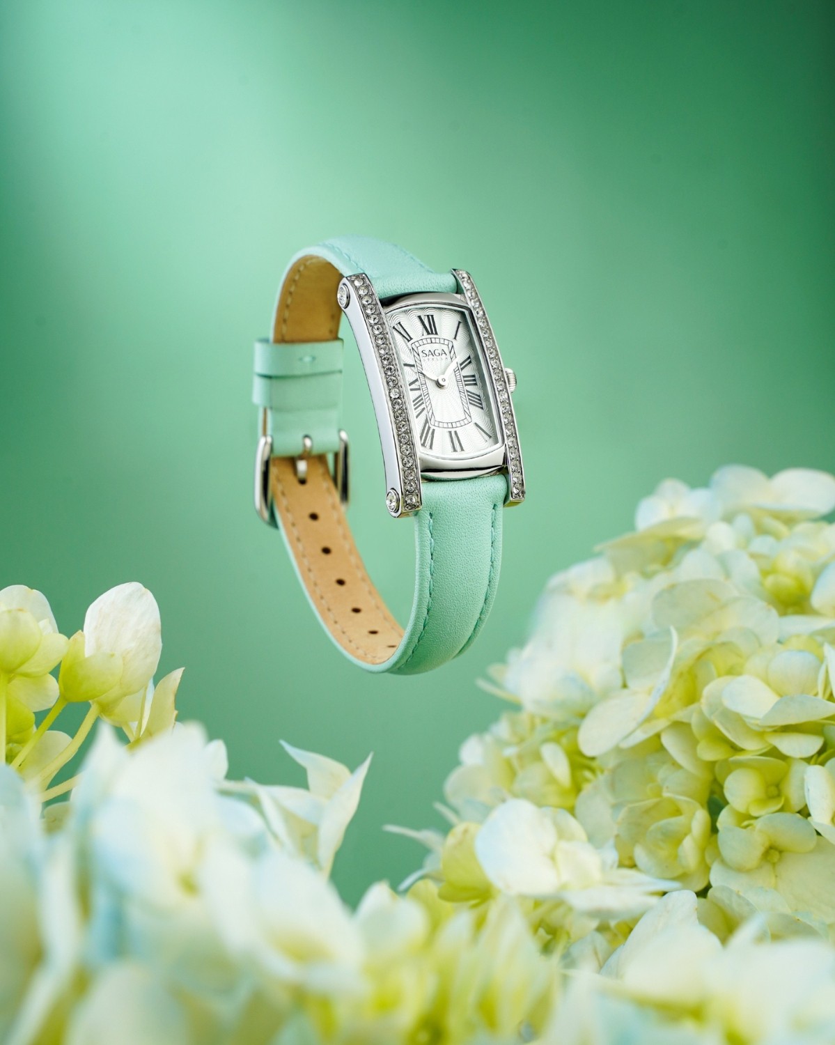 Đồng hồ mặt chữ nhật Saga 71836-SVWHGR-2