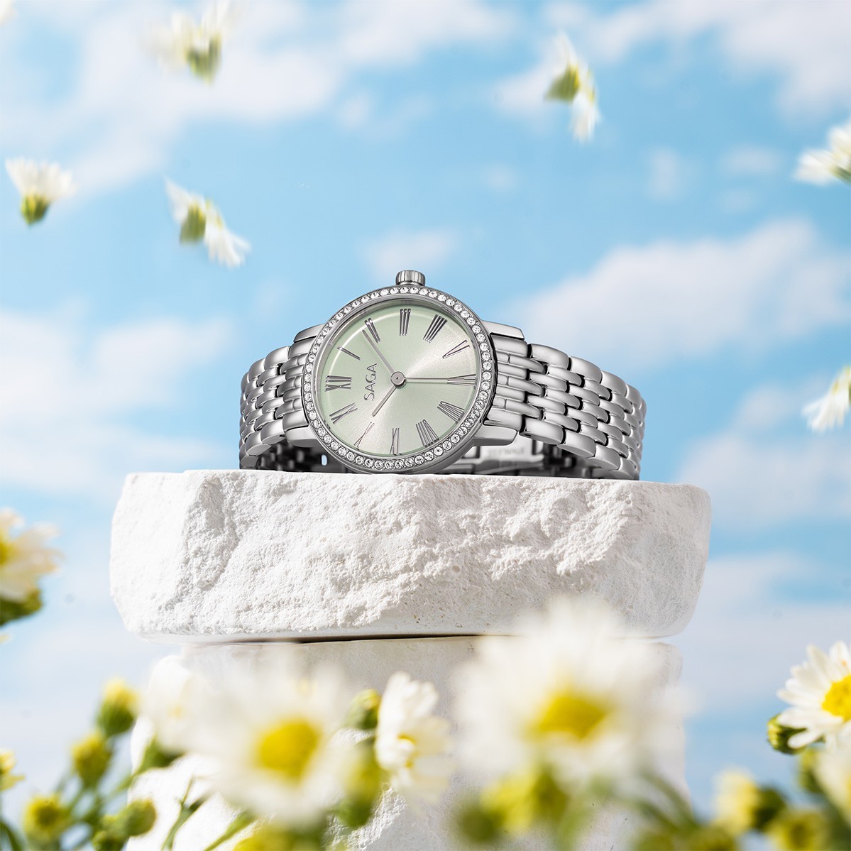 Saga Stella Chance 53578-SVGRSV-2 – Mặt số 30 mm, Đính đá Swarovski, Chống nước 3ATM 8 Đồng hồ dây kim loại Saga 53578-SVGRSV-2