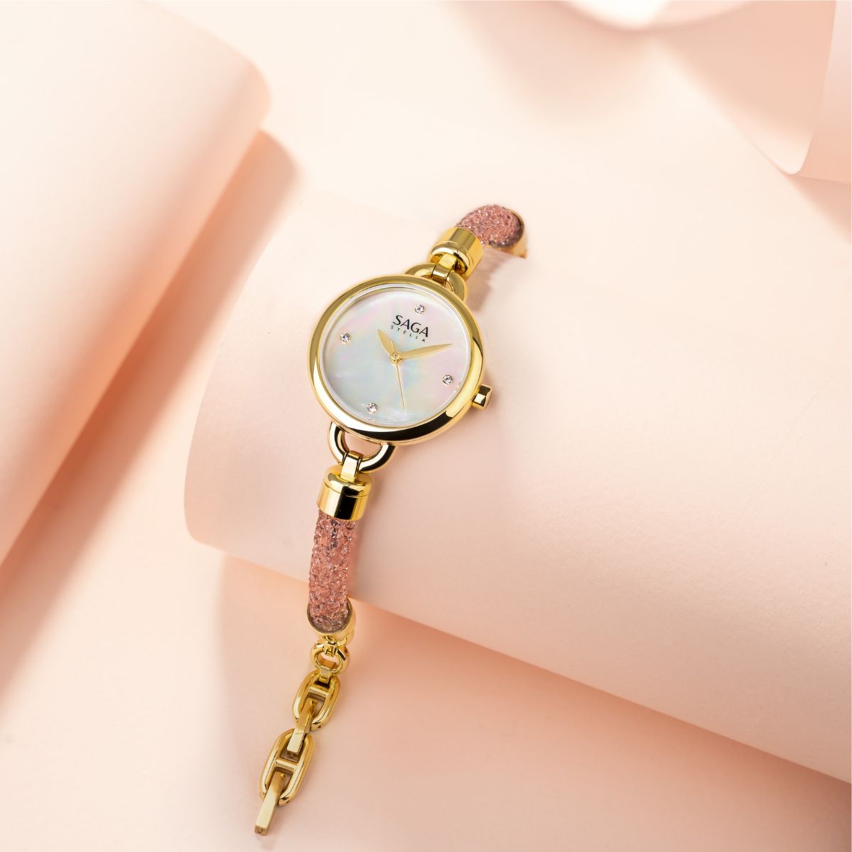 Đồng hồ Saga 53555-GPMWGP-2 mạ PVD, đính đá