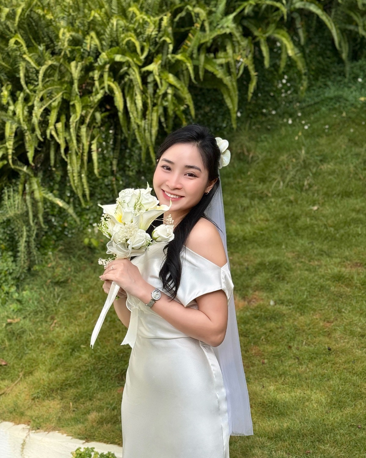 Cô dâu đeo Saga 71931-SVWHSV-2 - ảnh 4