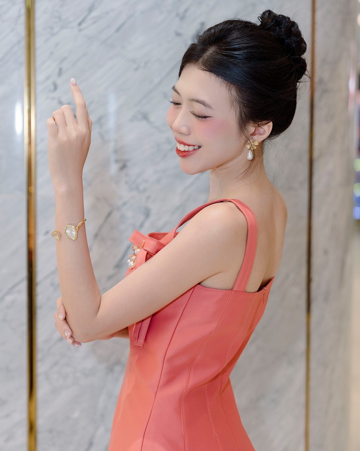 Mẫu đeo Saga 71903-GPMTGP-2AS - ảnh 12