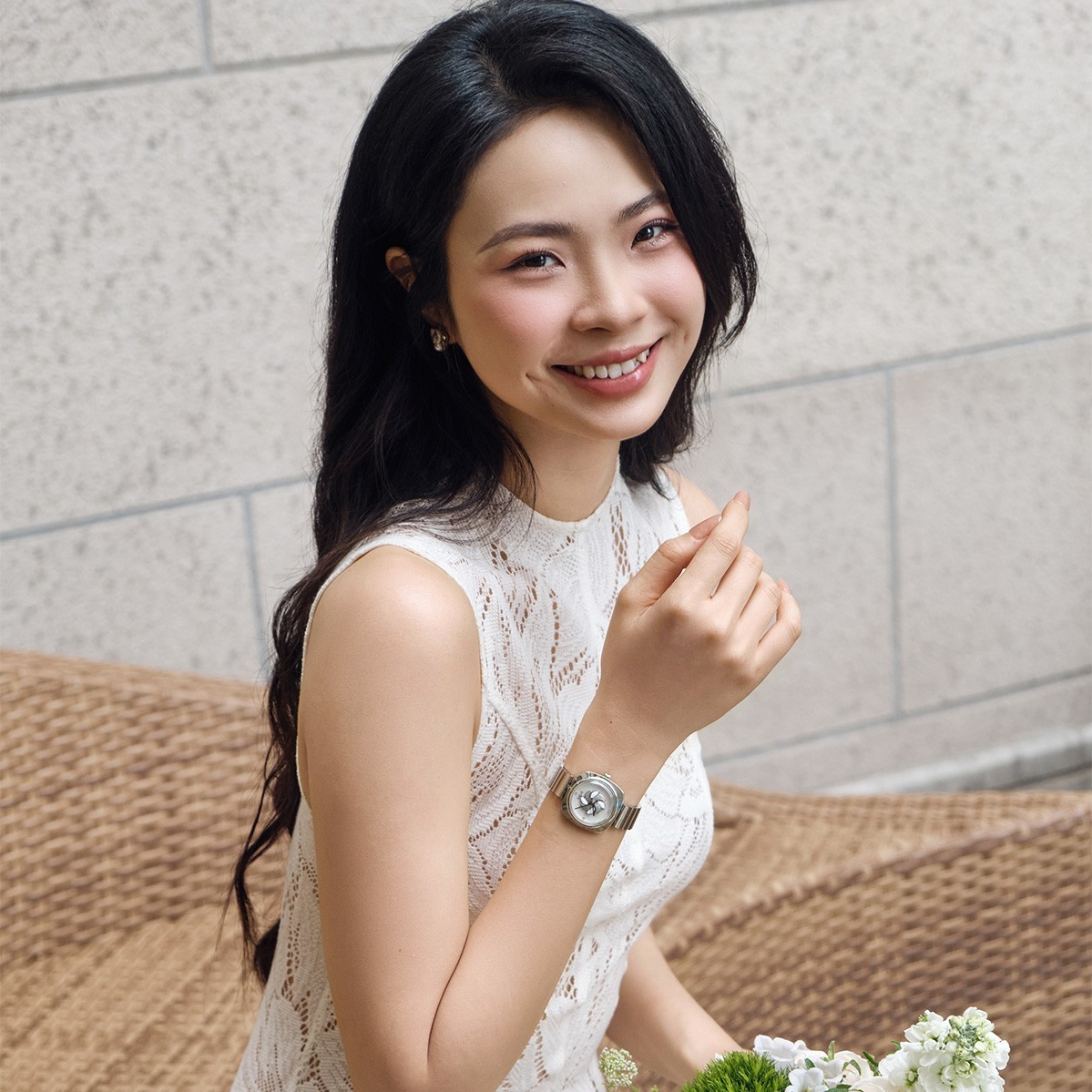 Mẫu đeo đồng hồ nữ - ảnh 2