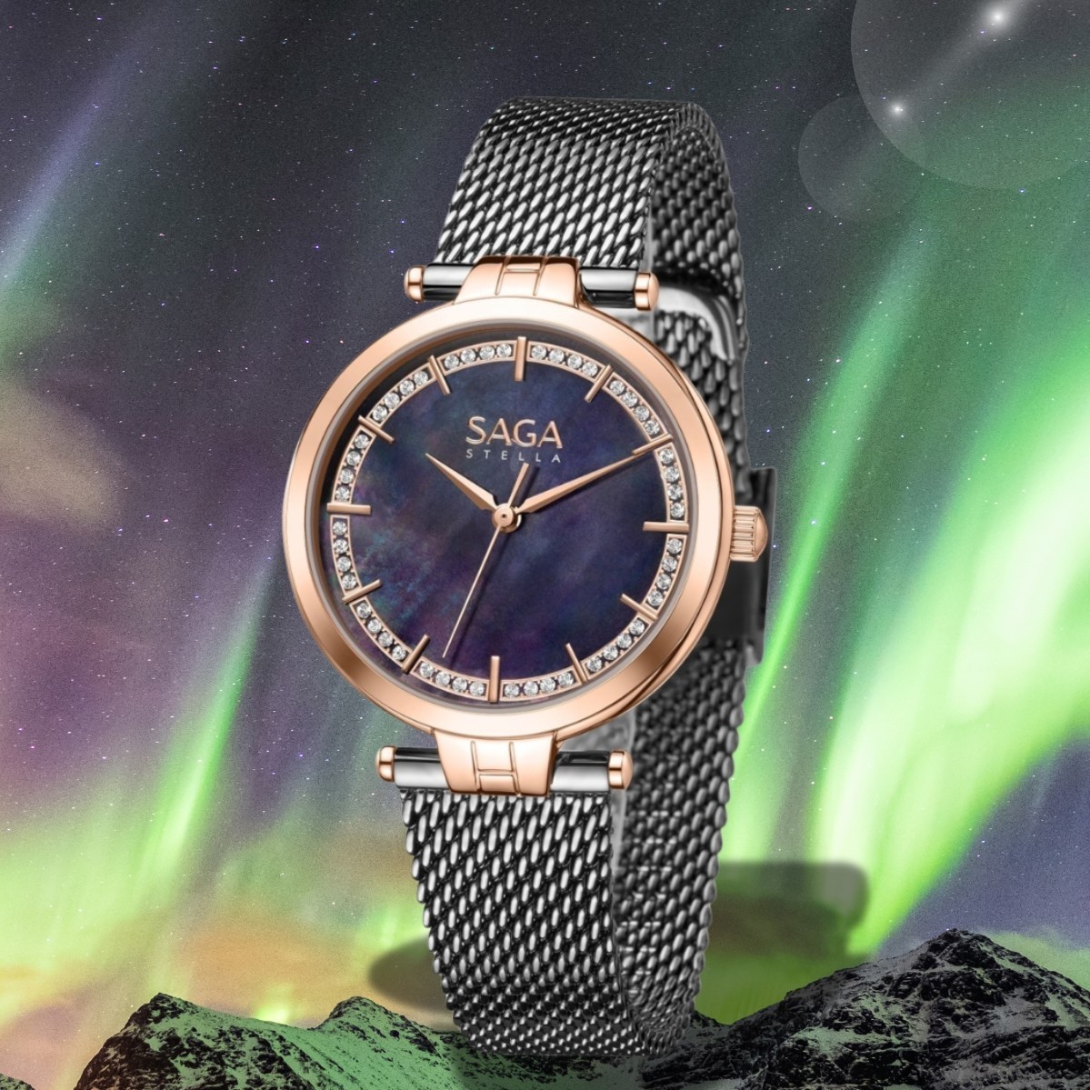 Saga Stella 53579-RGMBBW-2A – Nữ – Quartz (Pin) – Mặt Số 36mm, Kính Cứng, Chống Nước 3ATM 5 Đồng hồ dây kim loại Milanese Saga 53579-RGMBBW-2A