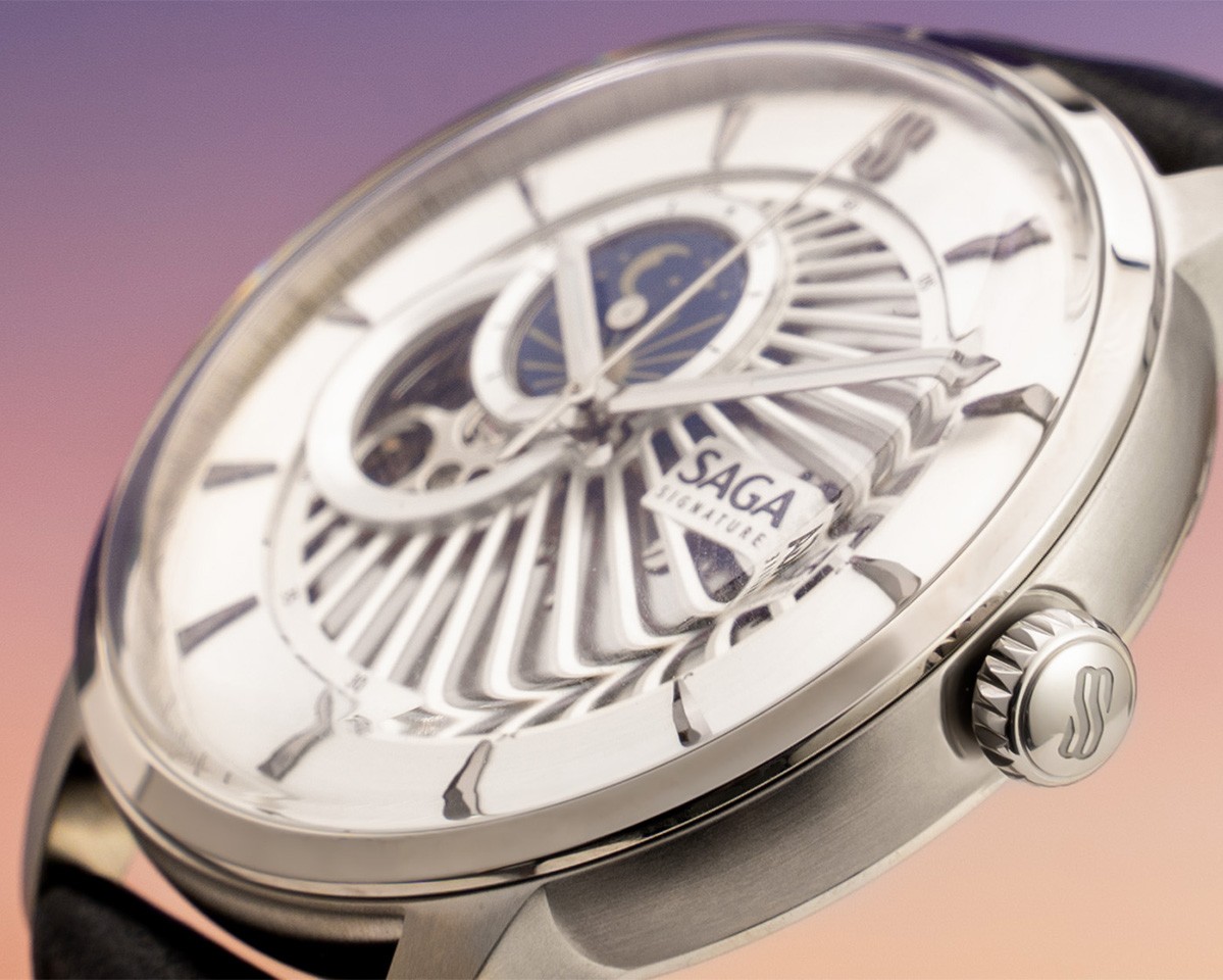 Saga 13702-SVSVBK-3 - Mặt Số 42mm, Open Heart, Sun And Moon 9 Góc nghiêng Saga 13702-SVSVBK-3