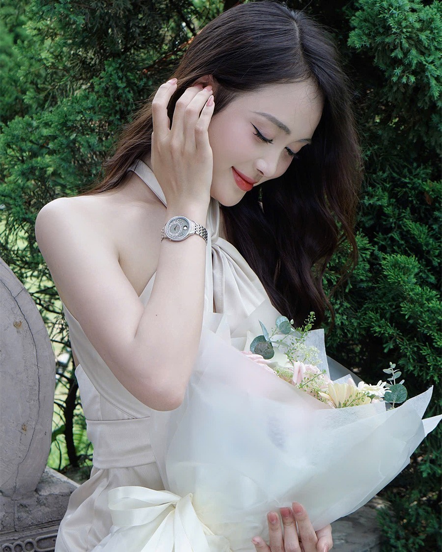 Mẫu đeo đồng hồ Saga - ảnh 32