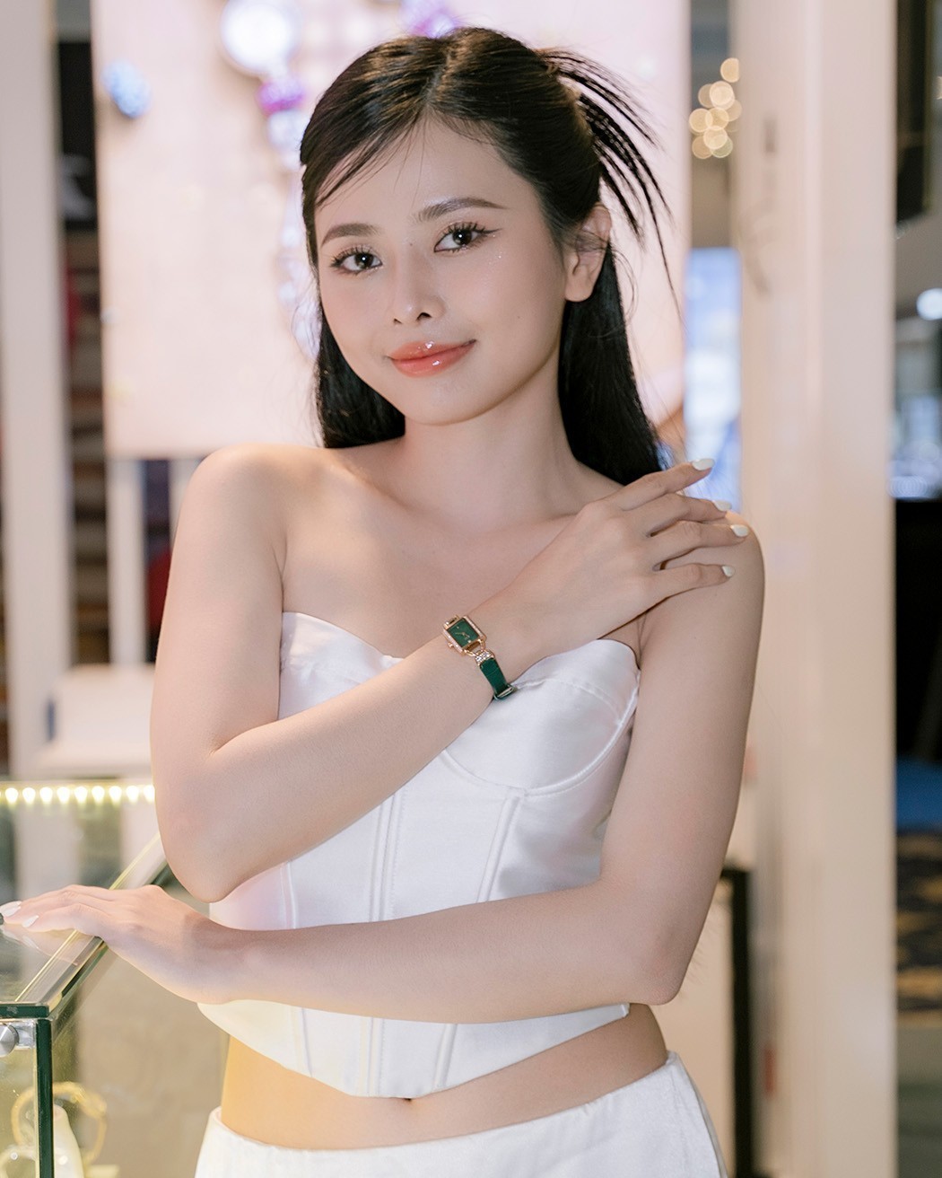 Mẫu đeo đồng hồ Saga - ảnh 19