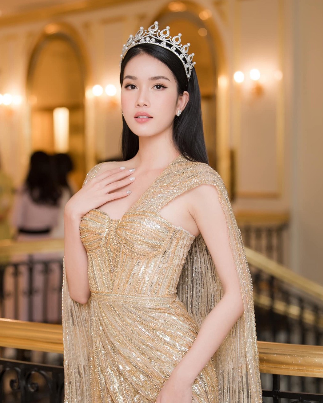 Á hậu Phương Anh “sẵn sàng” đi giảng - Bí quyết đã có Saga 2 2 a hau phuong anh dien dong ho saga