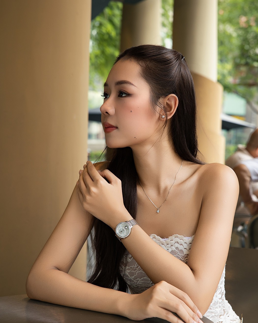 Top 10 Miss Cosmo 2025 - Huế Anh diện Saga tỏa sáng rực rỡ 5 Miss Cosmo Hồ Nguyễn Huế Anh diện đồng hồ Saga Dancing Heart 53766-SVSVSV-2