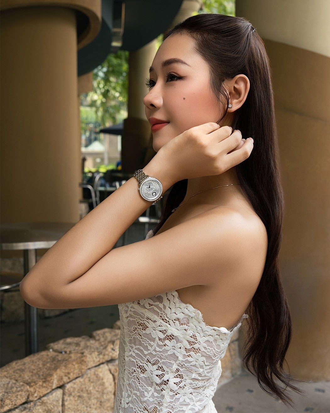 Top 10 Miss Cosmo 2025 - Huế Anh diện Saga tỏa sáng rực rỡ 6 Miss Cosmo Hồ Nguyễn Huế Anh diện đồng hồ Saga Dancing Heart 53766-SVSVSV-2
