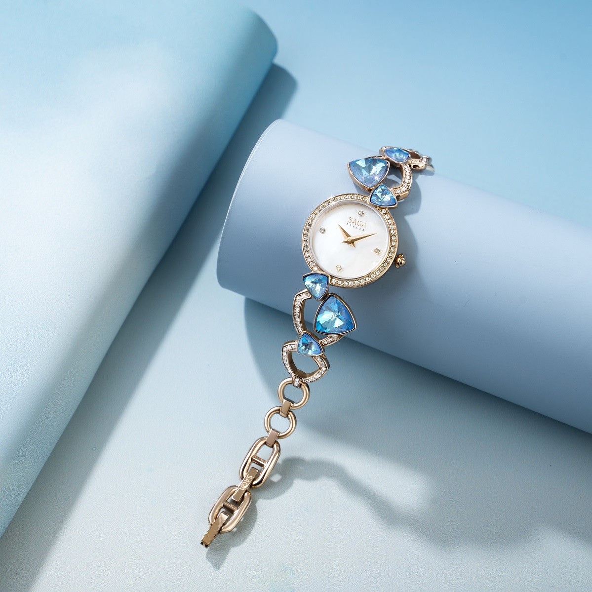 Thiết kế dây lắc tinh xảo của Saga Fly Of A Kite