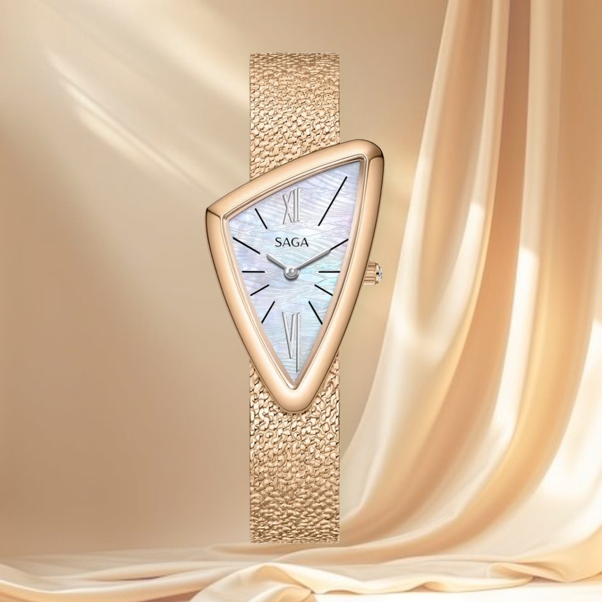 Mặt số tam giác phá cách của Saga 80746-RGMWRG-2