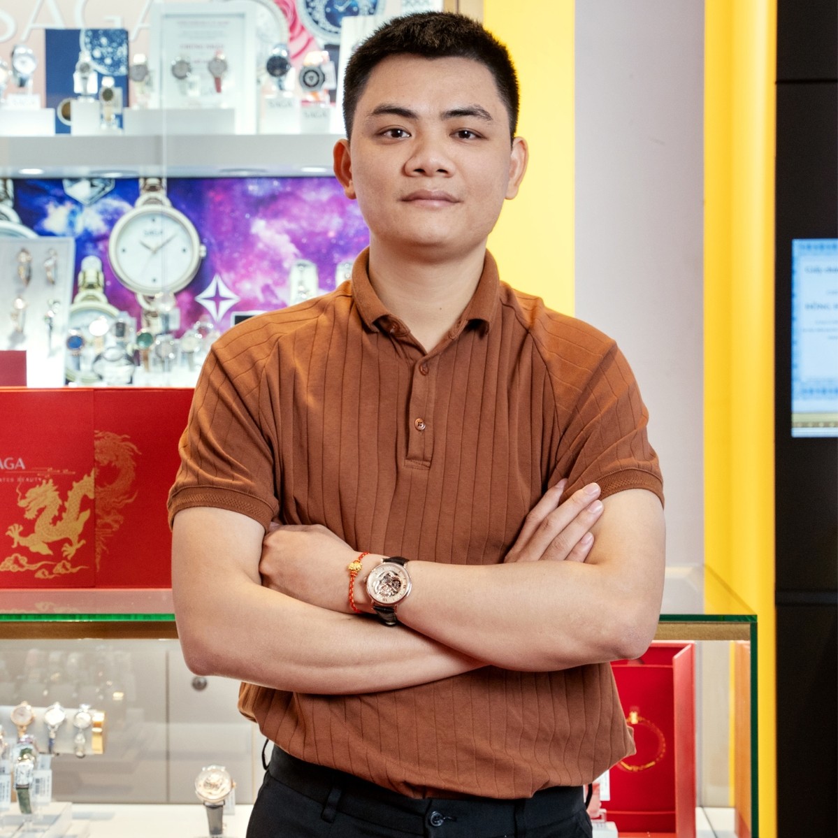 Nam giới diện đồng hồ Saga