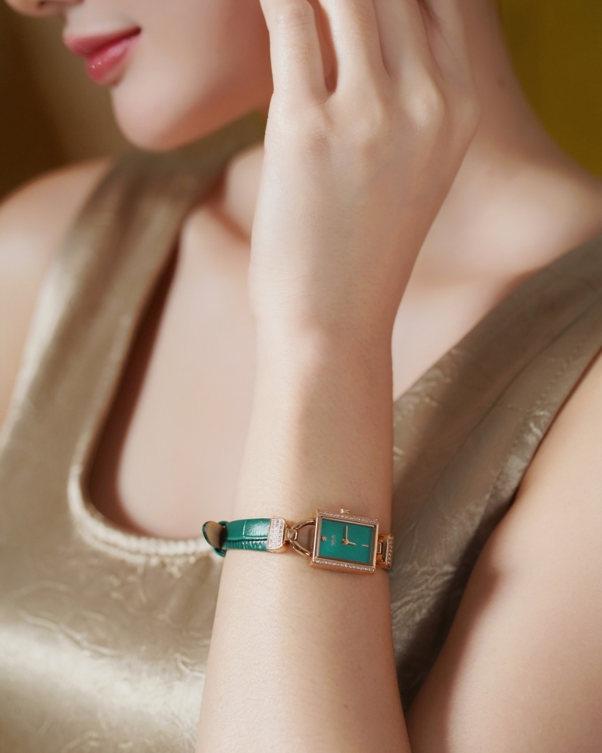 Mẫu diện Saga MOP Diamond xanh lá