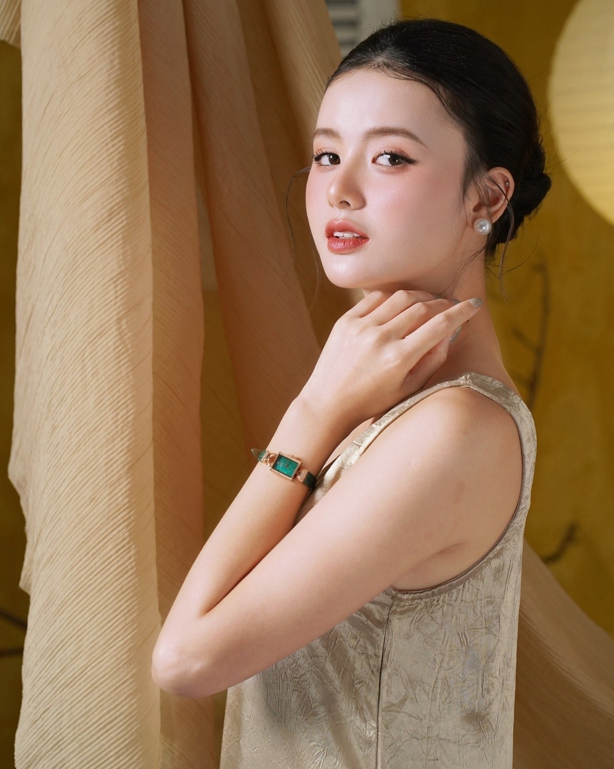 Mẫu diện Saga MOP Diamond xanh lá