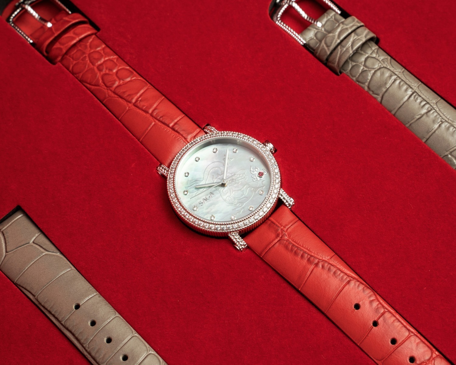 Dây đeo đồng hồ Saga Long Xing Da Da 53111-SVGERD-2LH