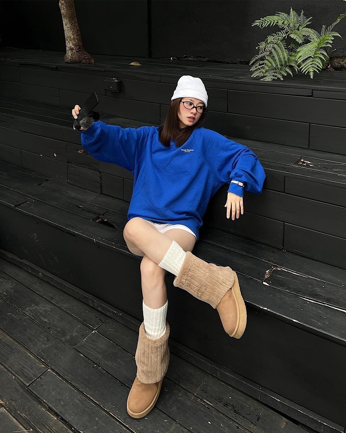 Mẫu diện Saga MOP Diamond trắng