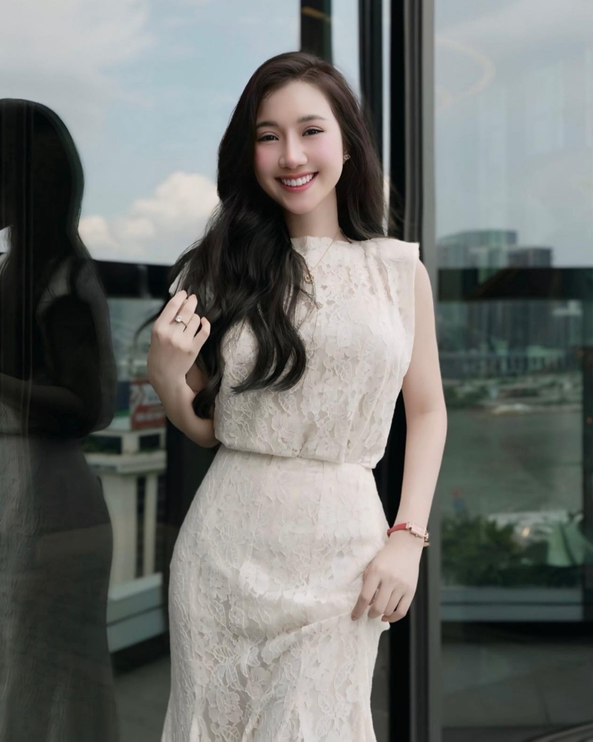 Mẫu diện Saga MOP Diamond đỏ