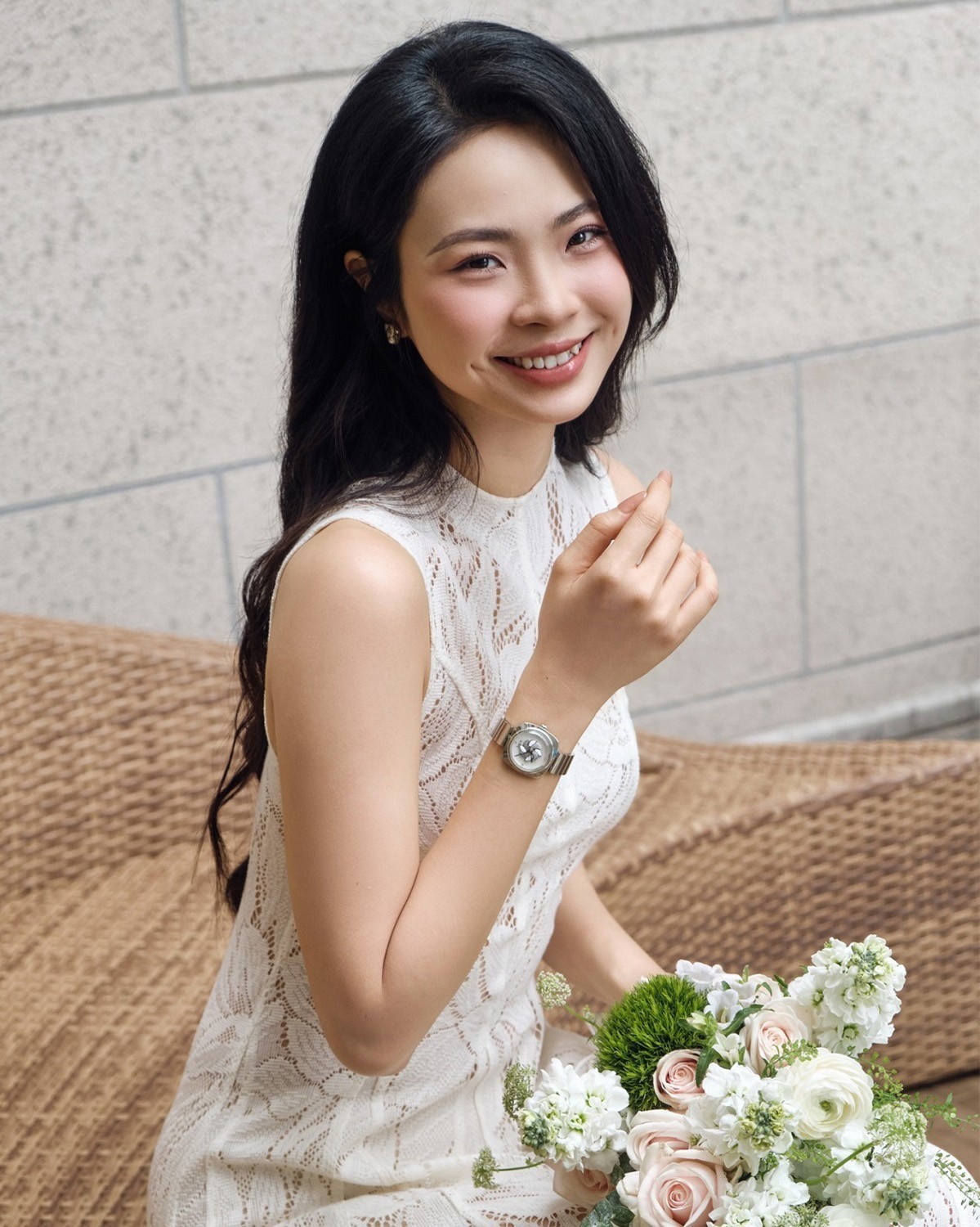 Đồng hồ nữ Saga có mức giá phải chăng so với giá trị mang lại