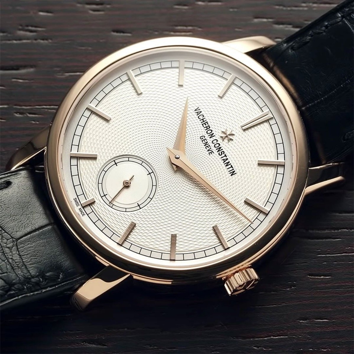 Đồng hồ Vacheron Constantin với họa tiết Guilloche