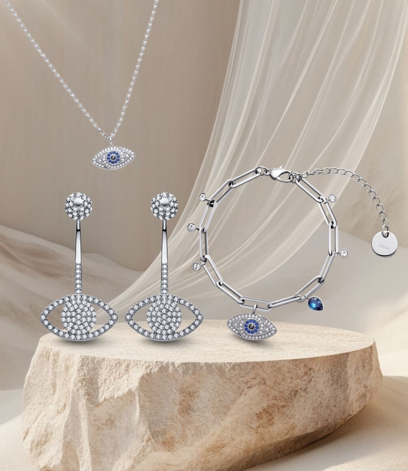 Bông tai tổ ong Saga kết hợp với nhẫn nữ