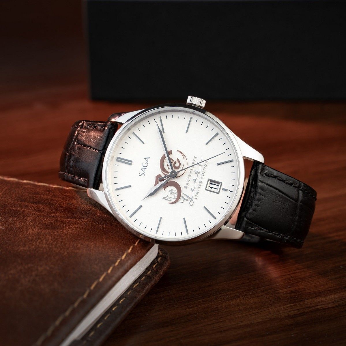 Đồng hồ chống nước 5ATM phiên bản giới hạn có đường kính mặt số 38mm