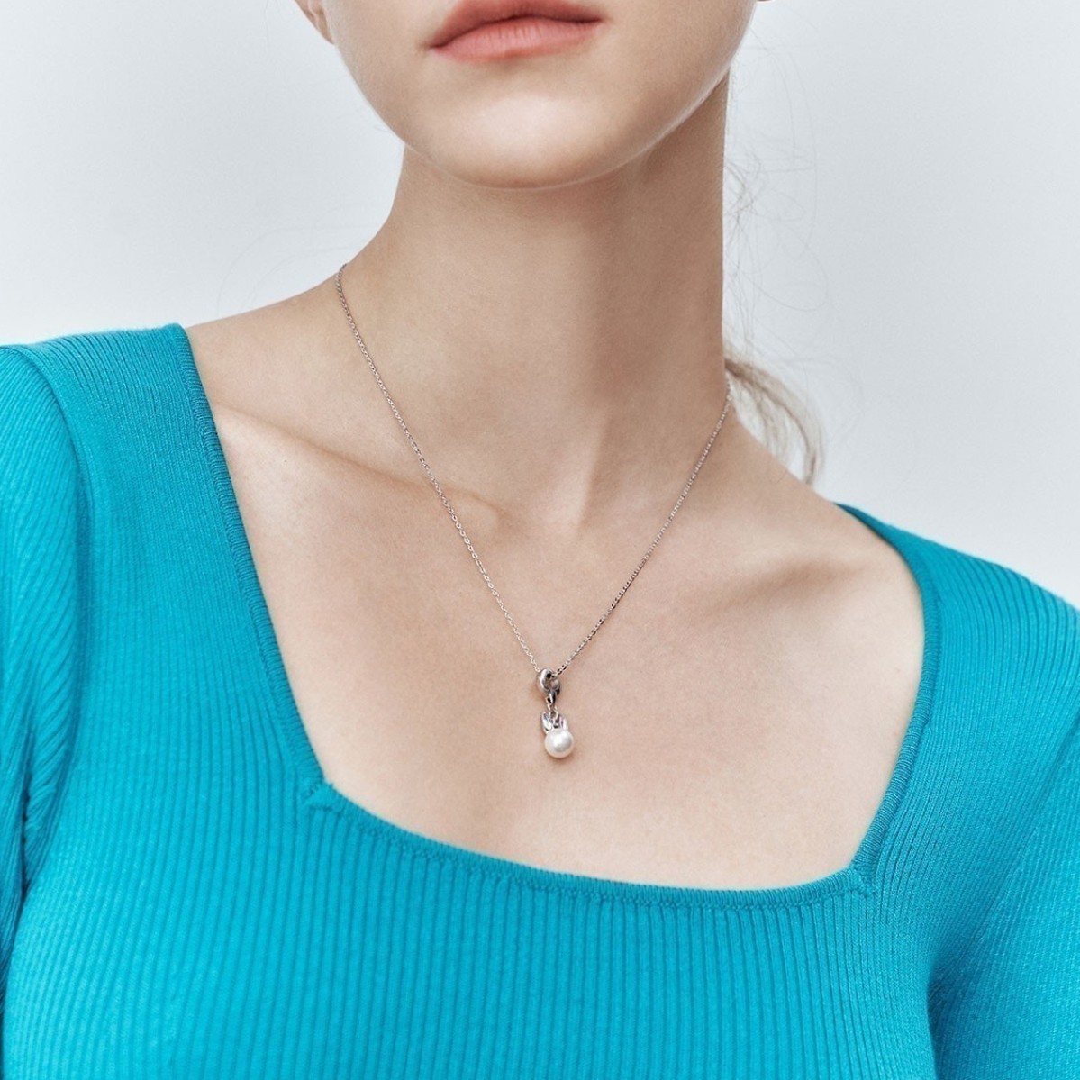 Chọn dây chuyền phù hợp với dáng cổ