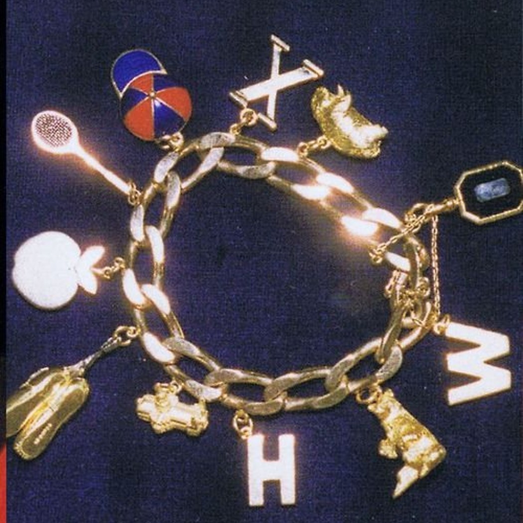 Vòng charm của công nương Diana