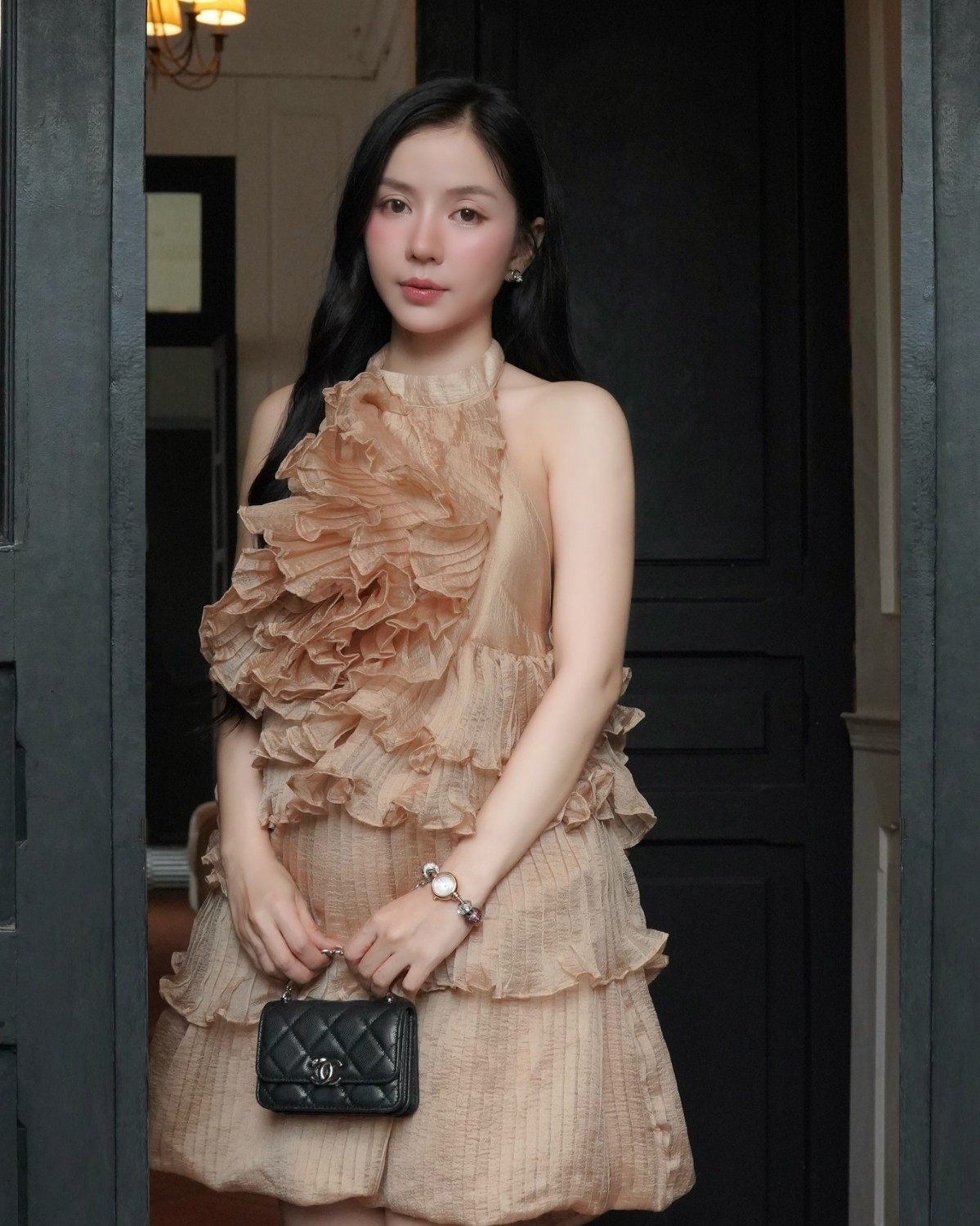 Mẫu đeo vòng tay charm nữ Saga - Ảnh 9