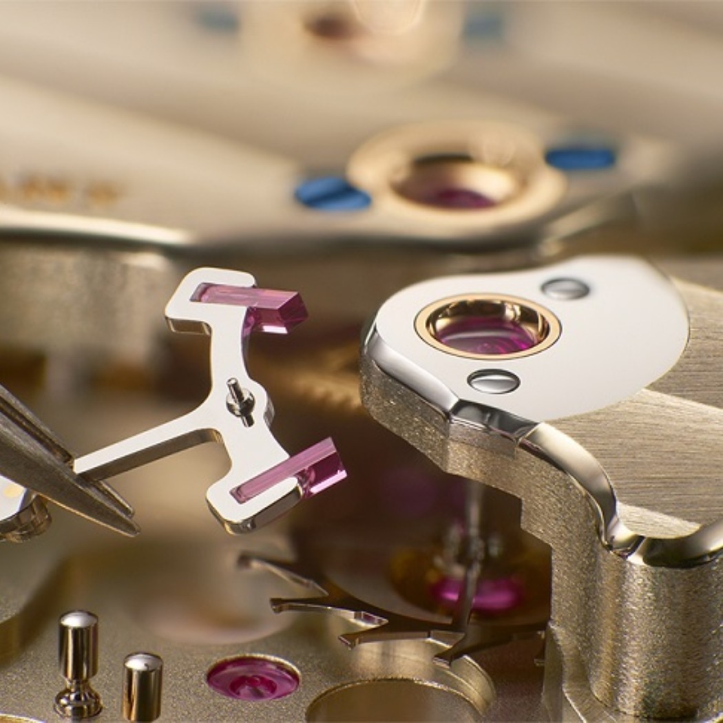 Chân kính ra đời vào khoảng cuối thế kỷ 18