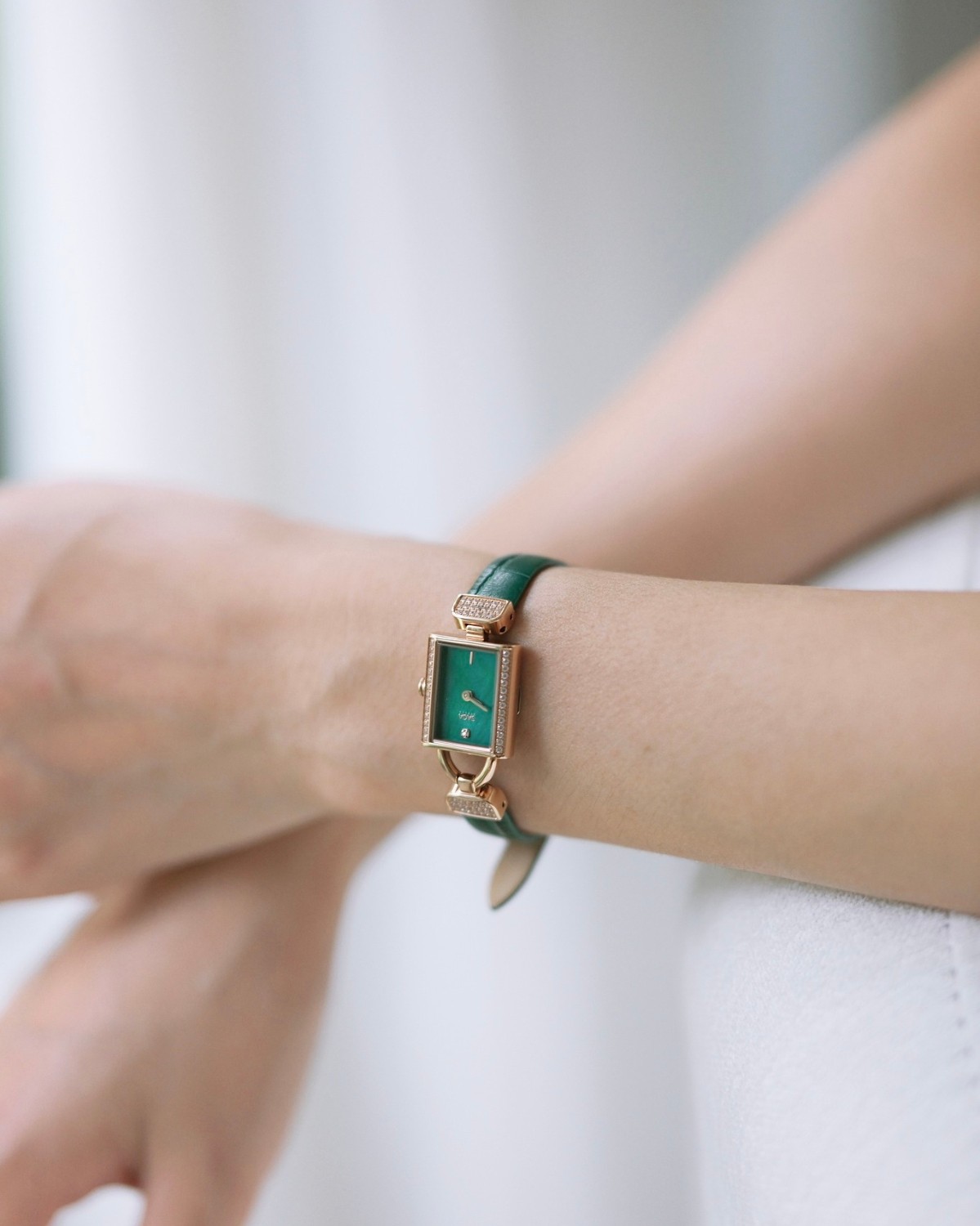 8 mau dien saga 71936 rggrgr 2