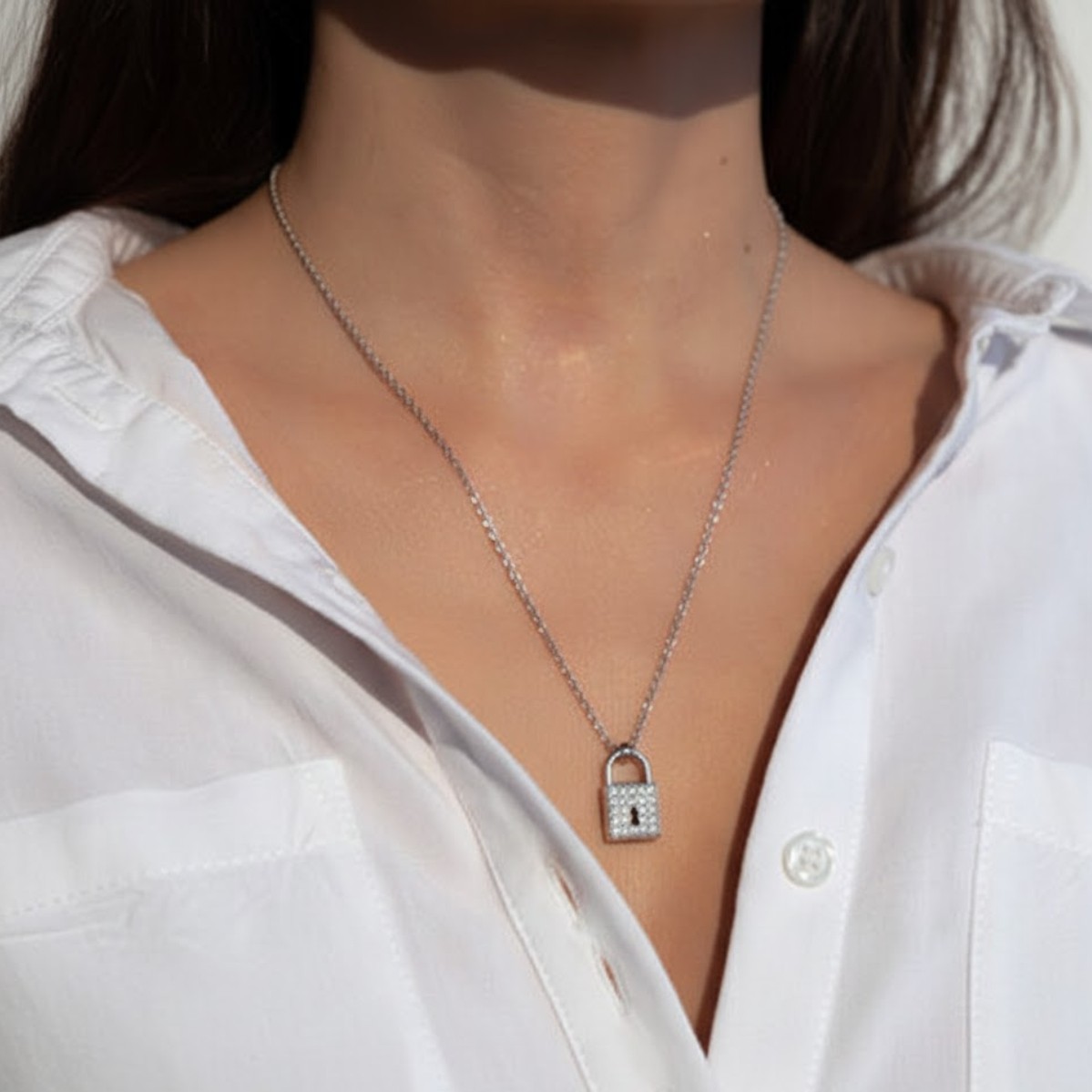 Đeo dây chuyền có thể nhận biết một số vấn đề nội tiết