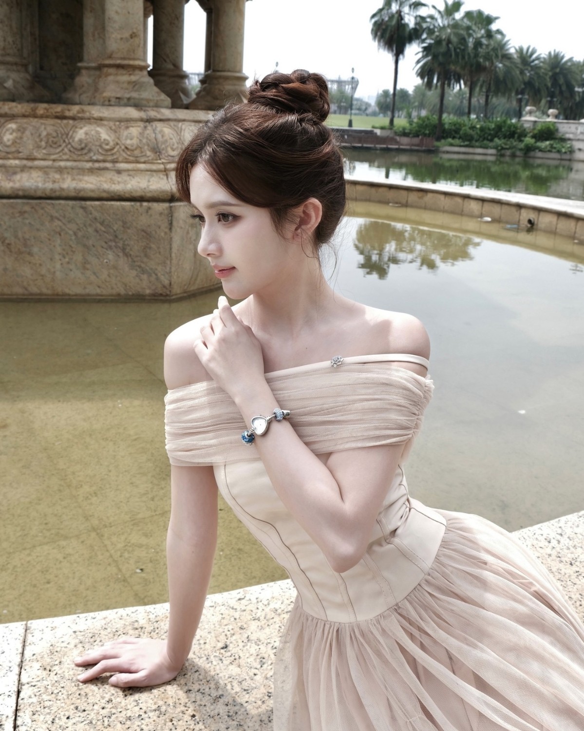 Quyến rũ, kiêu sa với vòng tay charm chính hãng của Saga