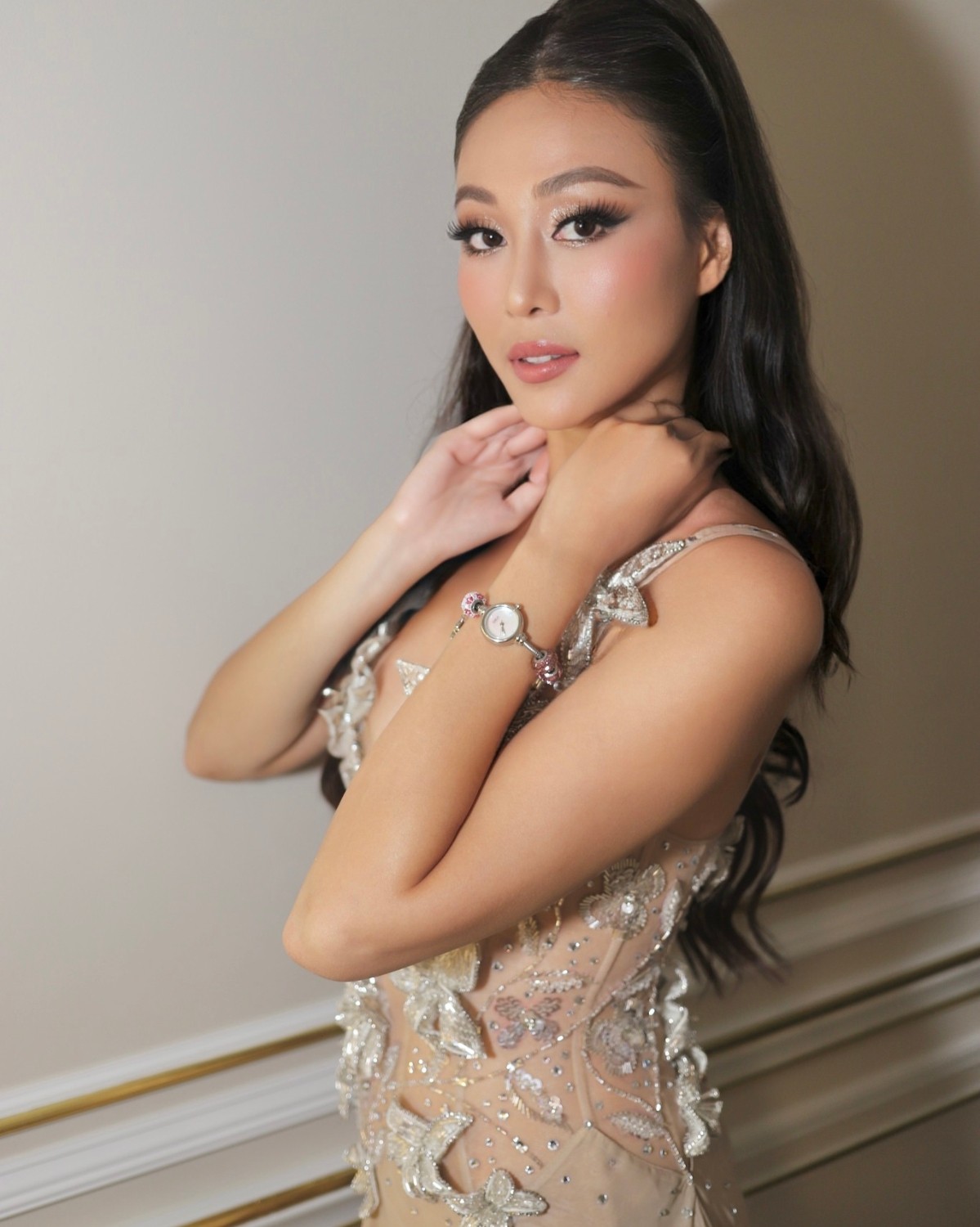 Tuyết Như đeo Saga 53229-SVMWSV-7