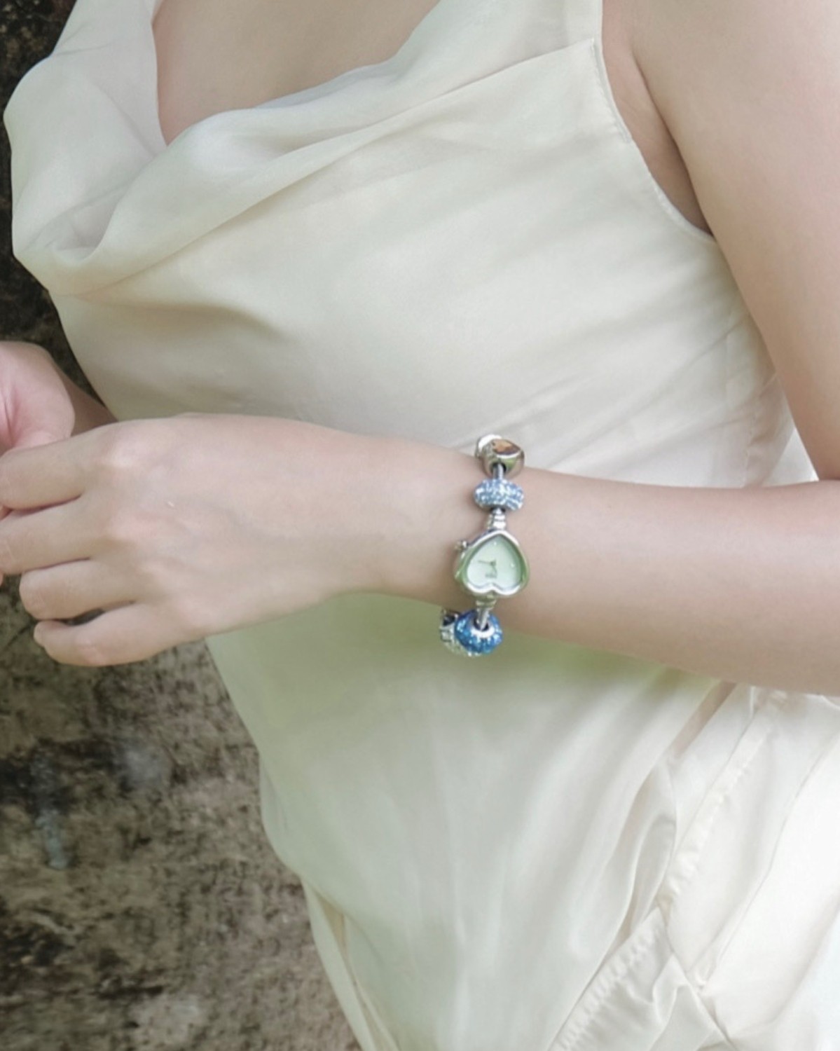 review vu anh thu dien saga 71825 svmwsv 17 2