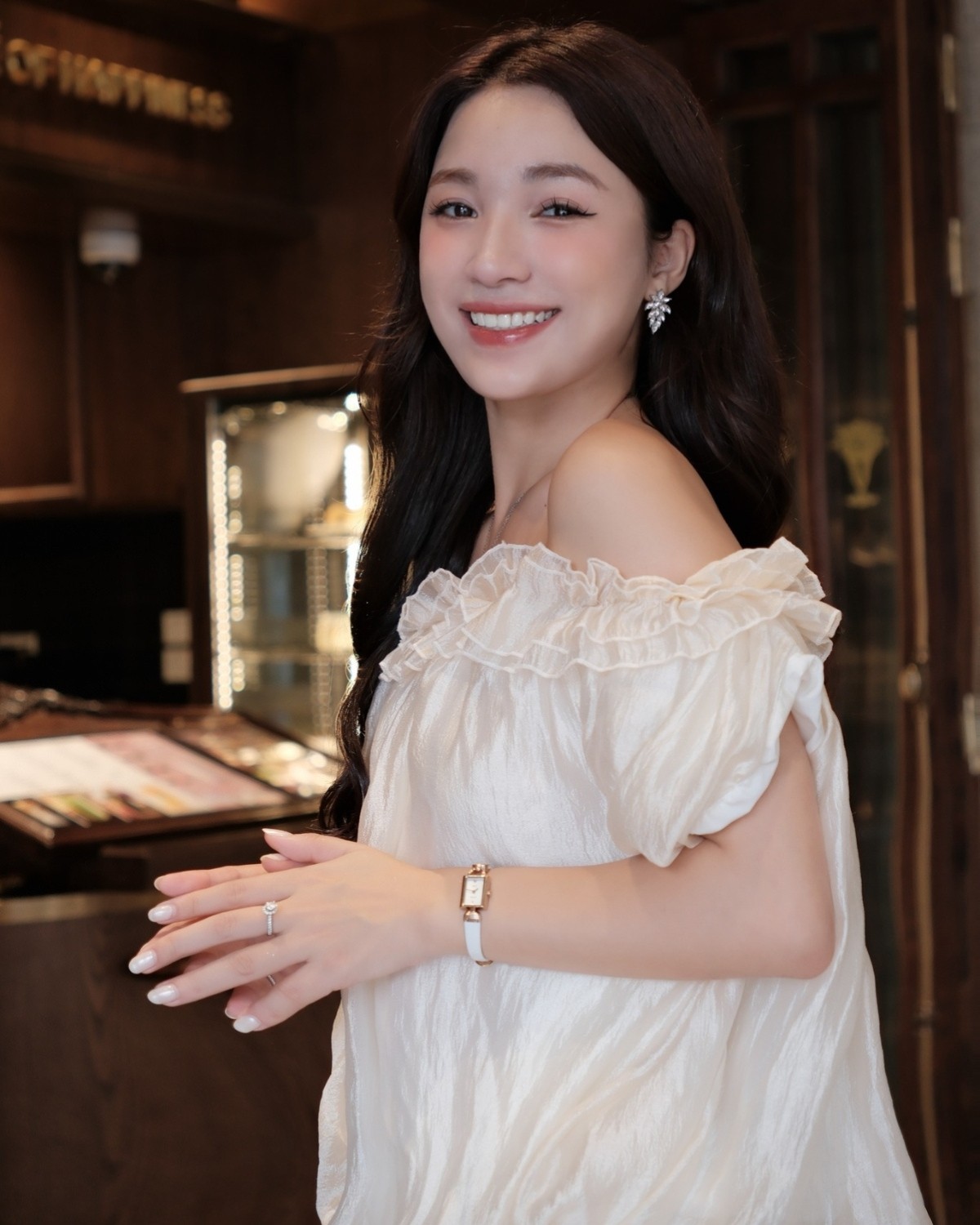 Bảo quản đồng hồ dây da cá sấu bền đẹp theo thời gian