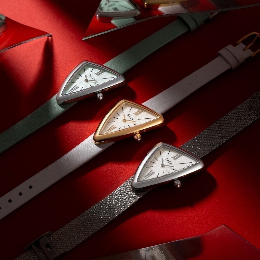 Đồng hồ Saga Triangle mang dáng tam giác bất đối xứng